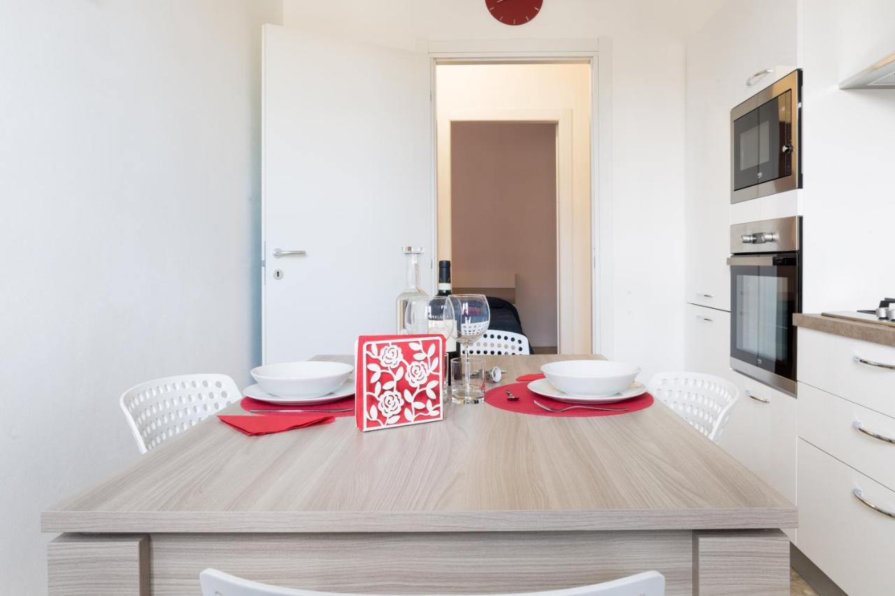 Parma Railway Station Lovely Apartment Экстерьер фото