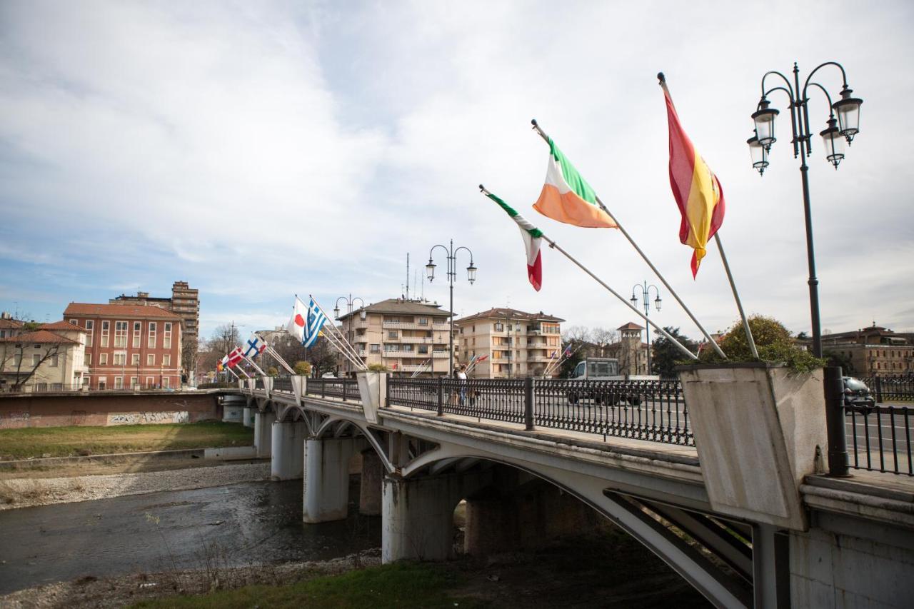 Parma Railway Station Lovely Apartment Экстерьер фото
